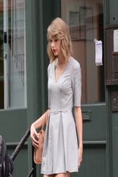 Taylor Swift Leggy - Out in New York City - April 2014