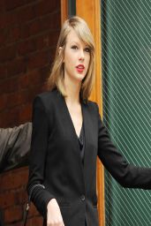 Taylor Swift Spring Style - Out in New York City - April 2014