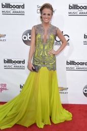  Carrie Underwood Wearing Oriett Domenech Gown - 2014 Billboard Music Awards in Las Vegas