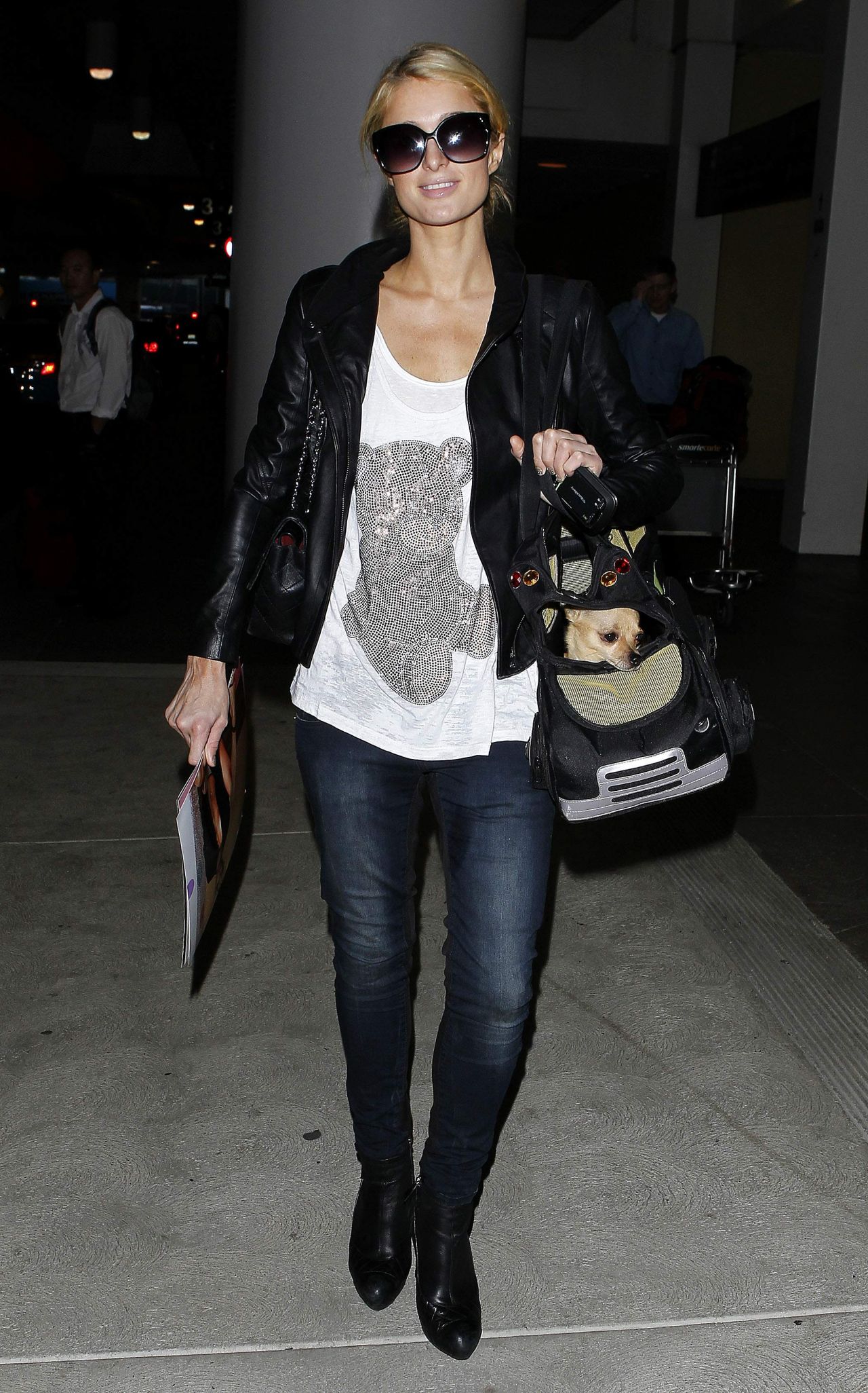 Paris Hilton at LAX Airport January 8, 2008 – Star Style