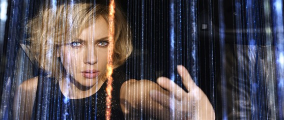 Scarlett Johansson - 'Lucy' Promo PH๏τo 4