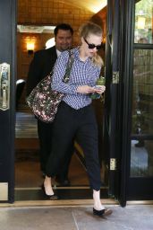 Amanda Seyfried Casual Style - Leaving Her Apartment in NYC - May 2014
