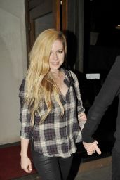 Avril Lavigne Night Out Style - Outside Madeo Restaurant in Los Angeles - May 2014