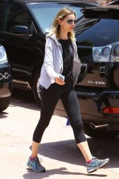 Calista Flockhart Going To a Gym in Los Angeles - May 2014