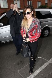 Demi Lovato Arrives at a Studio in London - May 2014