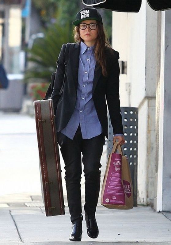 Ellen Page Casual Style - Out in West Hollywood - May 2014 ...