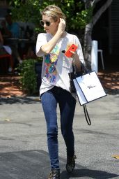 Emma Roberts in Jeans - Getting Coffee in West Hollywood - May 2014