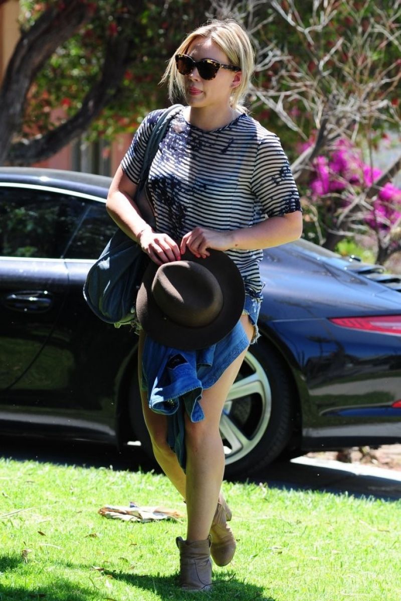 Hilary Duff – Leggy Candids - Stops By A Friends House In Hollywood ...