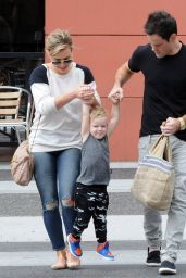 Hilary Duff Out For Breakfast in Beverly HIlls - May 2014