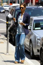 Jessica Alba in Jeans - Out in Beverly Hills - May 2014