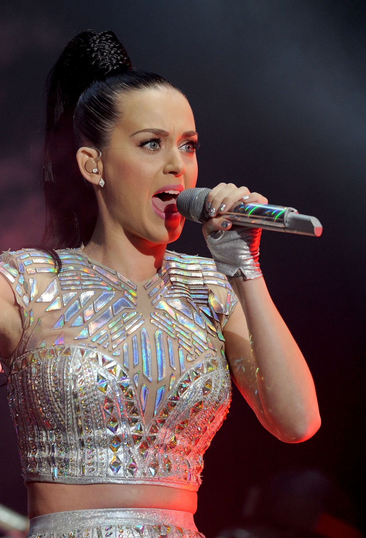 Katy Perry - Live Performance at Radio 1′s Big Weekend at Glasgow Green ...