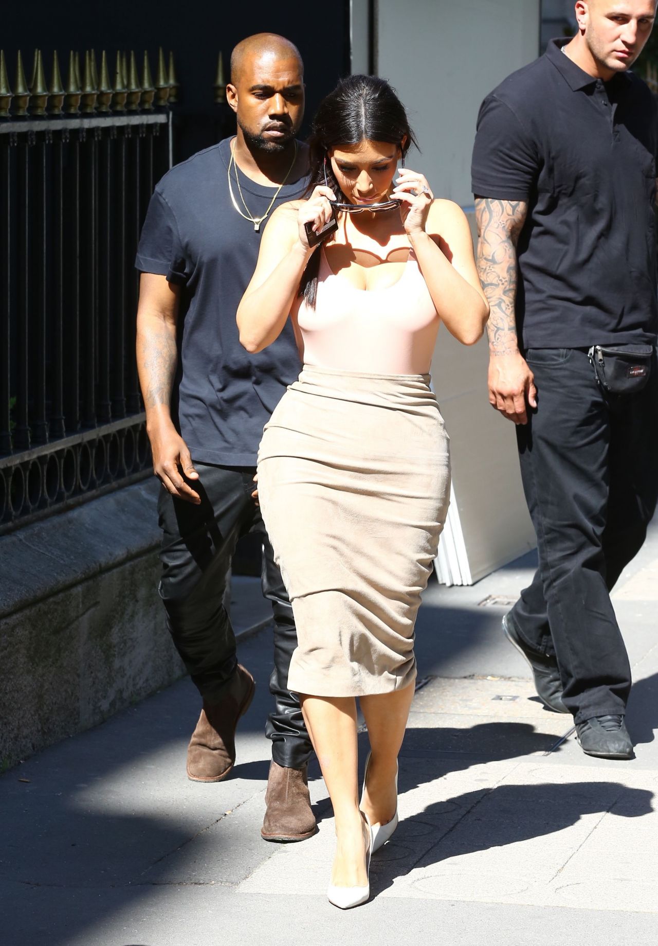 Kim Kardashian - Shopping in Paris - May 2014 • CelebMafia