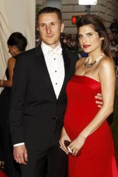 Lake Bell Wearing Tommy Hilfiger Gown – 2014 Met Costume Institute Gala