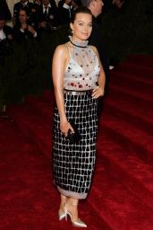 Margot Robbie Wearing Prada – 2014 Met Costume Institute Gala