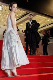 Marion Cotillard in Christian Dior - 