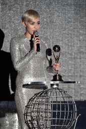 Miley Cyrus Performs During the World Music Awards 2014
