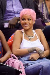 Rihanna at the Clippers Game in Los Angeles - May 2014