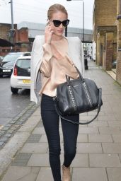 Rosie Huntington-Whiteley - Arriving at a Studio in London - May 2014