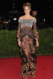 Shailene Woodley Wearing Rodarte Gown – 2014 Met Costume Institute Gala