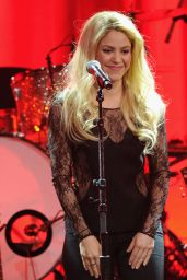 Shakira Performs at 2014 BMI Pop Awards