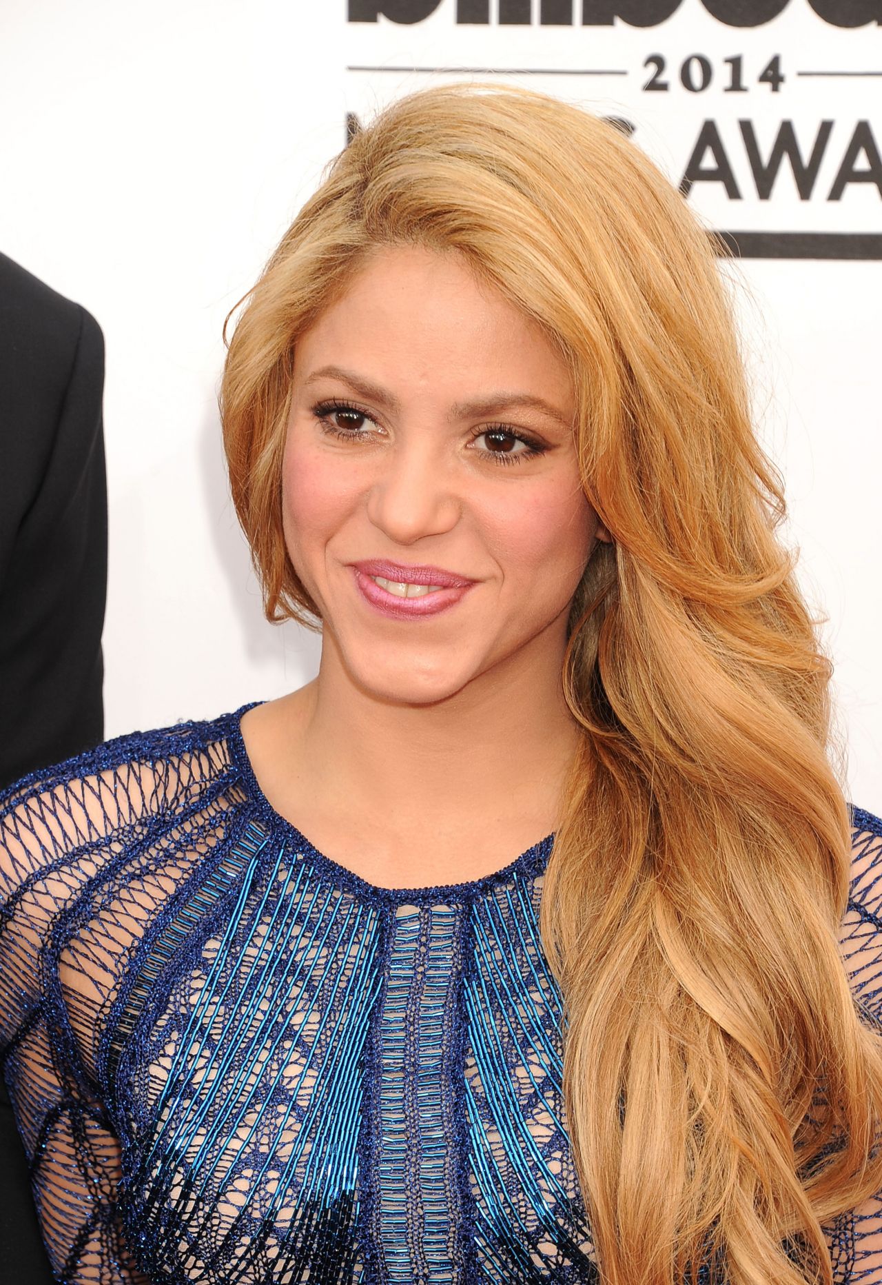 Shakira Wearing Julien Macdonald Dress 2014 Billboard Music Awards in