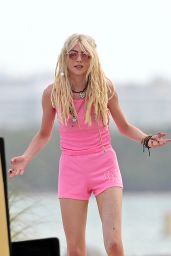 Taylor Momsen at the Beach, New Music Video Set Photos - April 2014