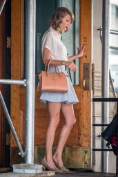Taylor Swift in NYC - Leaving Her Apartment - May 2014