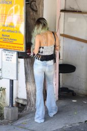 Vanessa Hudgens in Jeans at Nine Zero One Salon in West Hollywood - May 2014