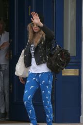 Cara Delevingne Street Style - Out in Notting Hill - June 2014