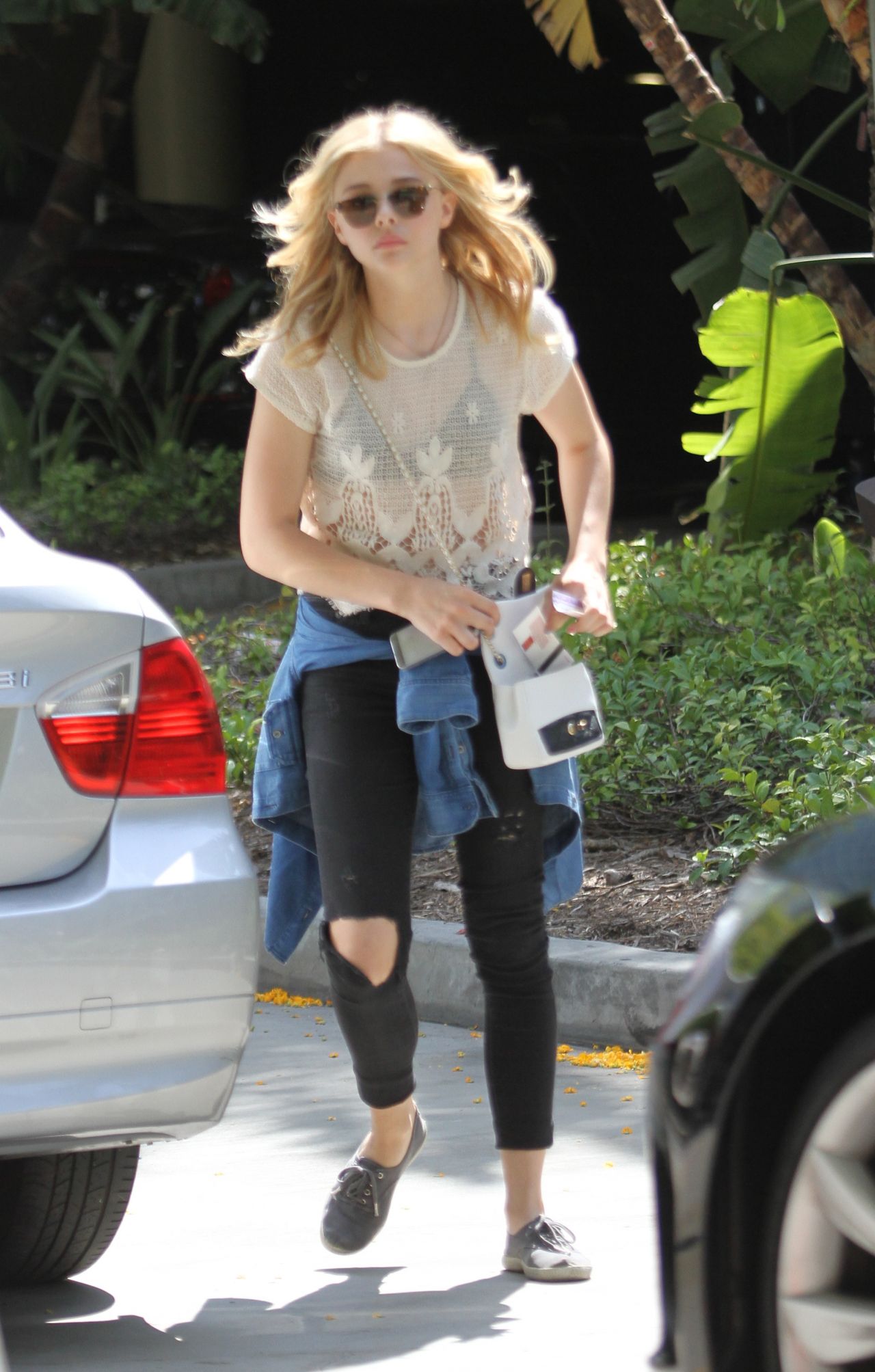 Chloe Grace Moretz Arriving at the Staples Center in LA - June 2014 ...