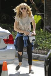 Chloe Grace Moretz Arriving at the Staples Center in LA - June 2014 ...