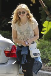 Chloe Grace Moretz Arriving at the Staples Center in LA - June 2014