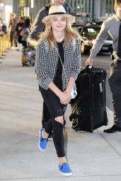 Chloe Moretz Arriving at Pearson International Airport in Toronto - June 2014