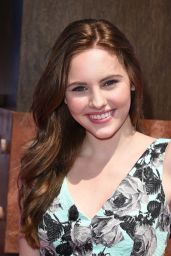 Ella Wahlestedt at ‘How To Train Your Dragon 2′ Premiere in Los Angeles