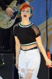 Hayley Williams Performs at Good Morning America in New York City - June 2014