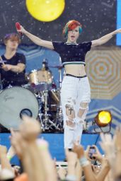 Hayley Williams Performs at Good Morning America in New York City - June 2014