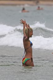 Jada Pinkett Smith Bikini Candids - Hawaii, June 2014