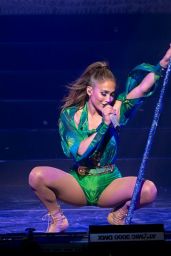 Jennifer Lopez on Stage - Foxwood Casino - Connecticut - June 2014