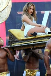 Jennifer Lopez Performing on Good Morning America in New York - June 2014