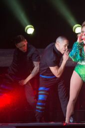 Jennifer Lopez Performs in the Bronx, NYC - June 2014