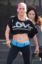 Jennifer Lopez - Rehearsing for the iHeartRadio Ultimate Pool Party 2014 in Miami Beach