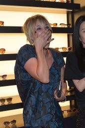 Kaley Cuoco – Vanity Fair Magazine Celebrates The Opening Of Vera Wang in Beverly Hills