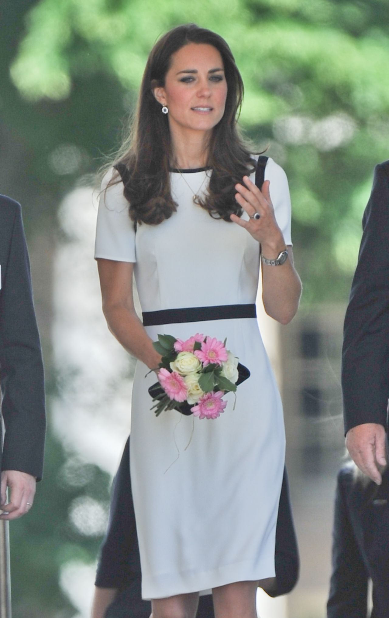 Kate Middleton Wearing Jaeger Dress - Visits the National Maritime ...