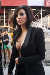 Kim Kardashian in a All-Black Ensemblee - Out in New York City - June 2014