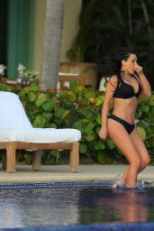 Kim Kardashian in Black Bikini - Enjoys the Pool in Mexico - June 2014