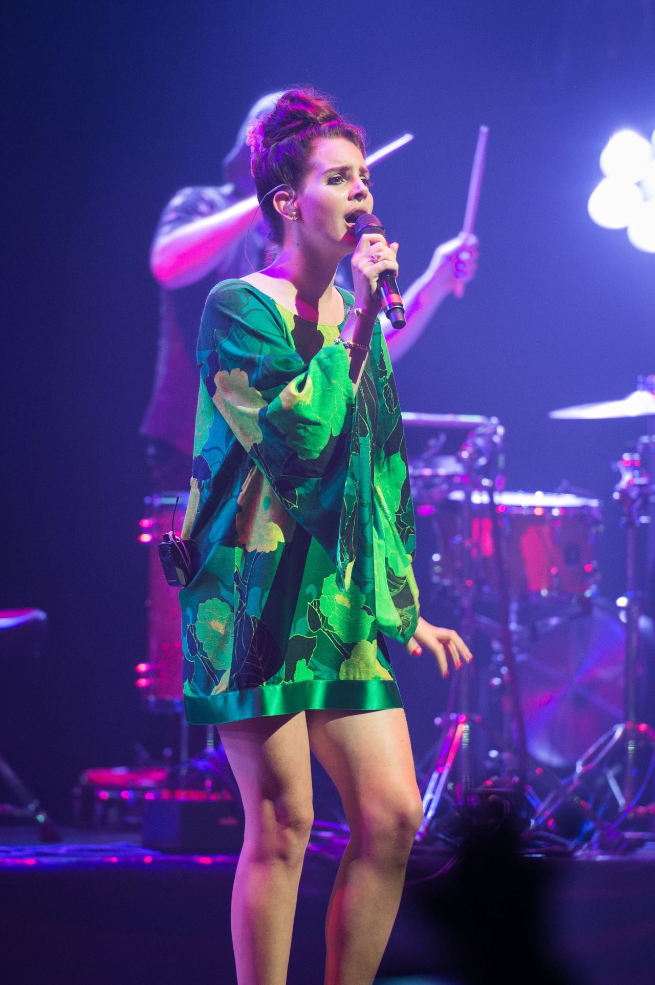 Lana Del Rey Performs at Fête La Musique à l'Olympiain - France, June ...