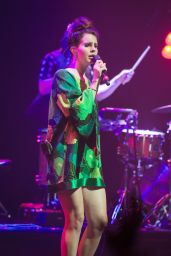 Lana Del Rey Performs at Fête La Musique à l