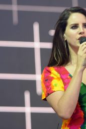 Lana del Rey - Performs on the Pyramid Stage - Glastonbury Festival - June 2014