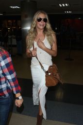 LeAnn Rimes - Arriving at LAX airport in Los Angeles - June 2014