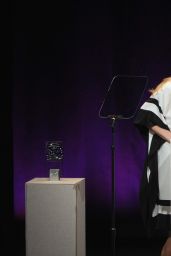 Lily Donaldson - 2014 Fragrance Foundation Awards